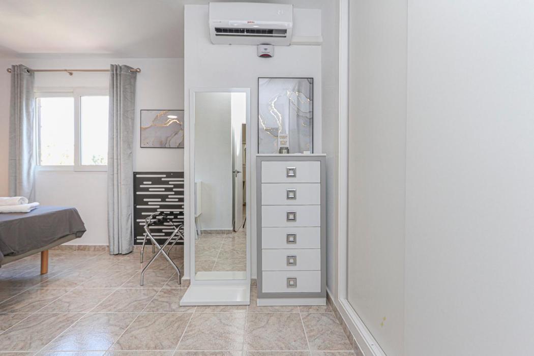 Presidential Suite Villamartin Plaza Av Brisas 67 Alicante Exterior foto