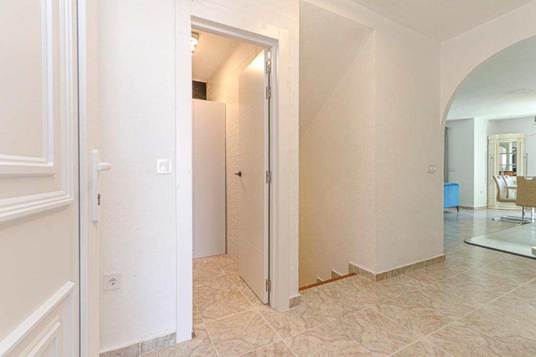 Presidential Suite Villamartin Plaza Av Brisas 67 Alicante Exterior foto