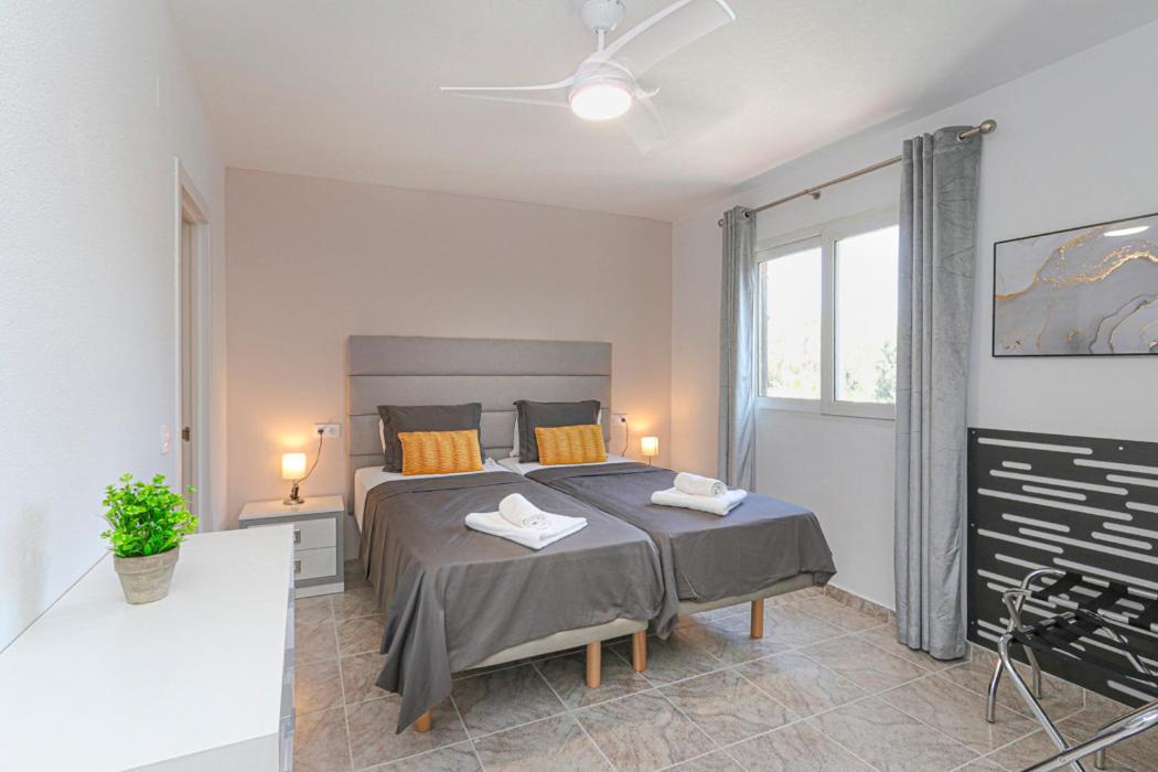 Presidential Suite Villamartin Plaza Av Brisas 67 Alicante Exterior foto